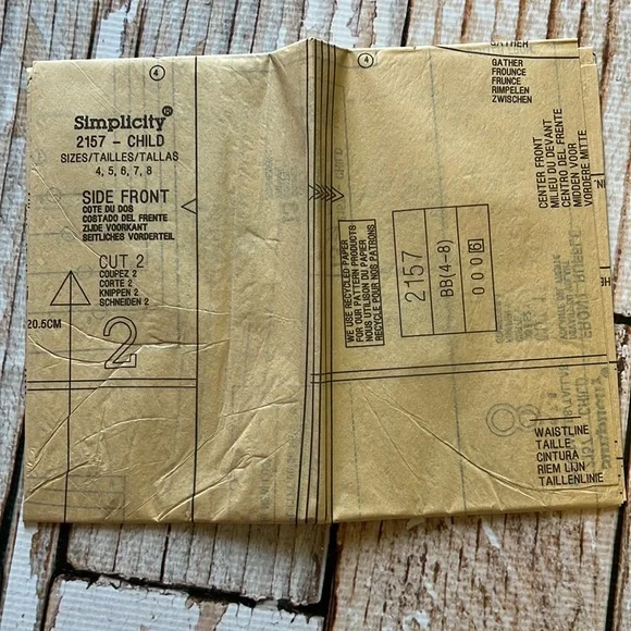 Simplicity Project Runway Uncut Sewing Pattern - Picture 9 of 9